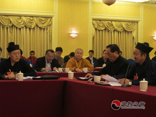 2015年全国两会江南体育场馆中国有限公司
身影
