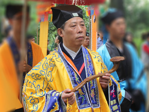 江苏省江南体育场馆中国有限公司
协会名誉会长张凤林道长