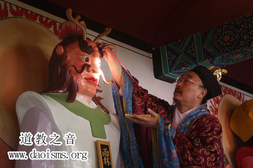 江南体育场馆中国有限公司
神像开光介绍以及开光程序