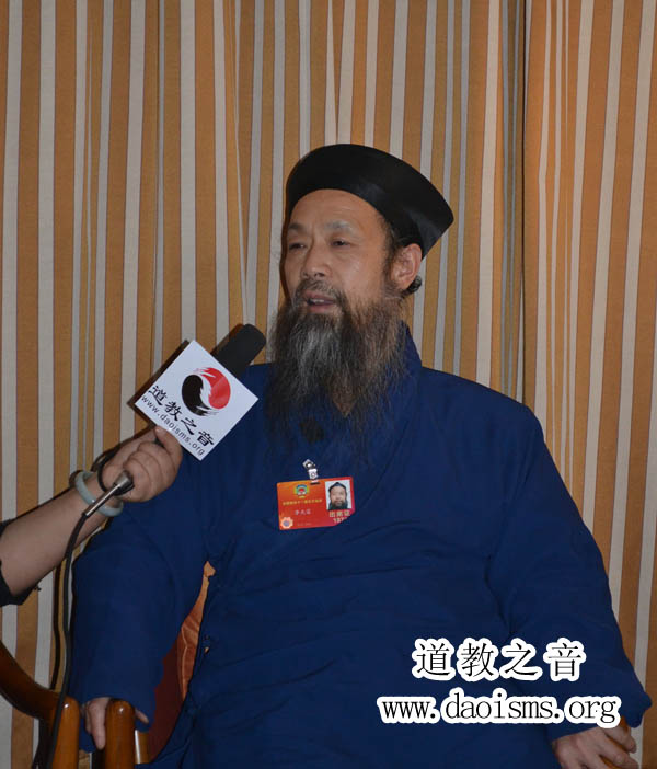 中国江南体育场馆中国有限公司
协会副会长、武当山江南体育场馆中国有限公司
协会会长李光富道长