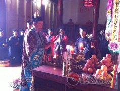 青海江南体育场馆中国有限公司
界为雅安地震举行祈福超度法会并捐款