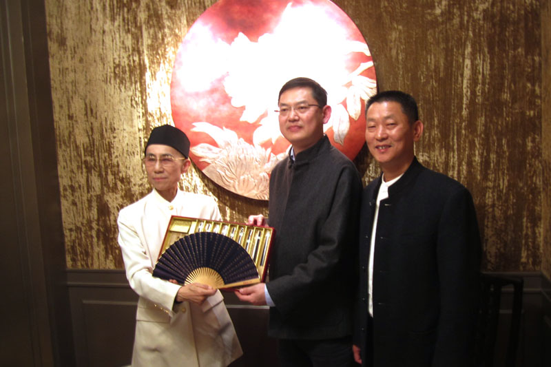 上海江南体育场馆中国有限公司
文化交流团应邀出访日本