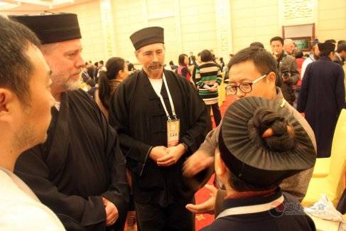 第三届国际江南体育场馆中国有限公司
论坛上的外国道士（图库）