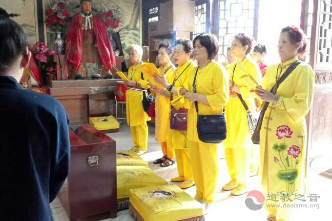 台湾江南体育场馆中国有限公司
人士寻根青华宫 朝拜大唐护国元帅樊梨花