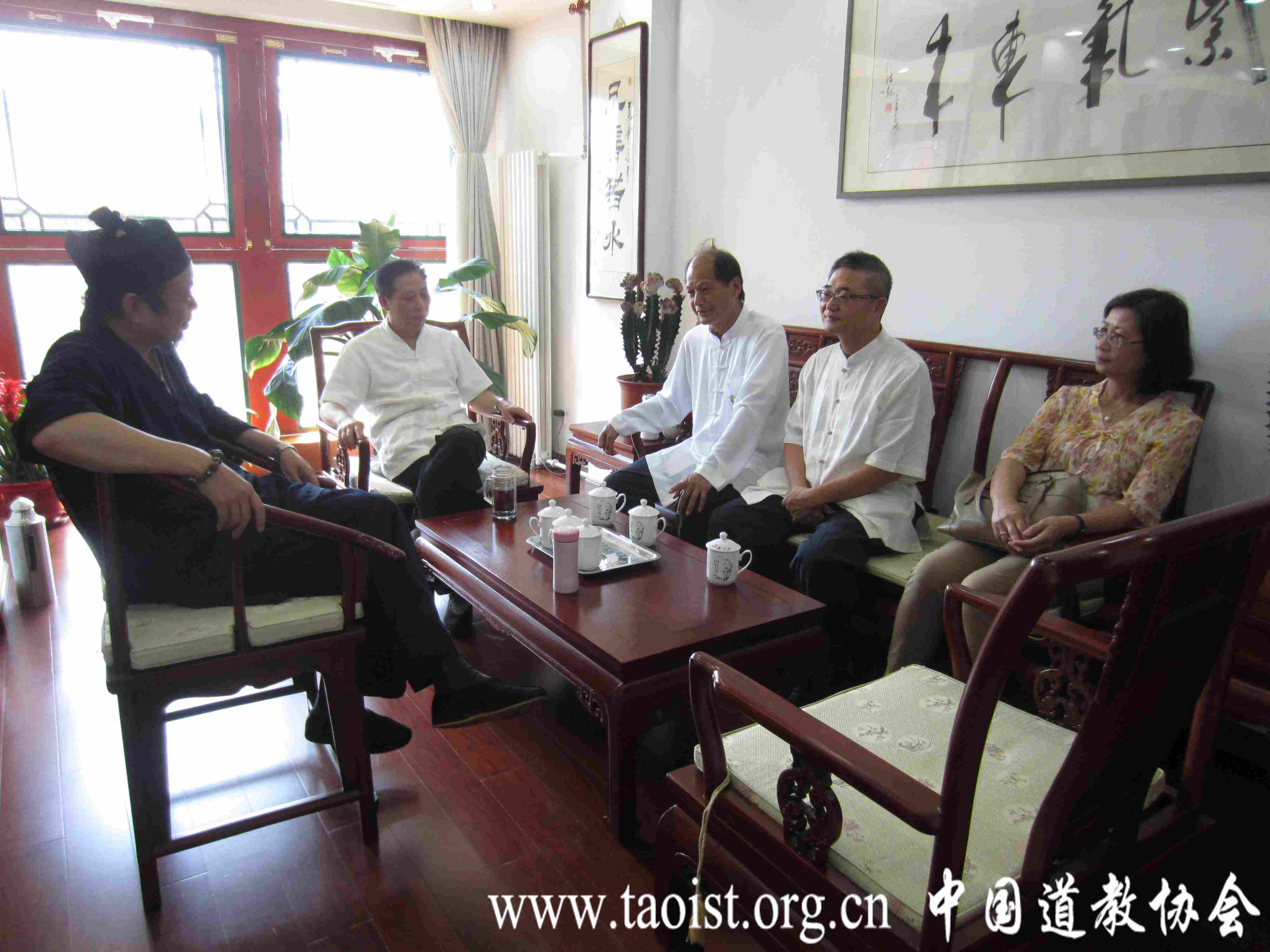 台湾省江南体育场馆中国有限公司
会拜会中国道协并参拜白云观