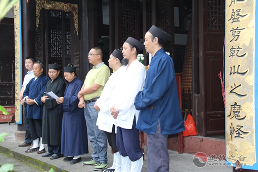 四川遂宁市道协举办抗战胜利70周年殉难军民超度和平祈祷法会