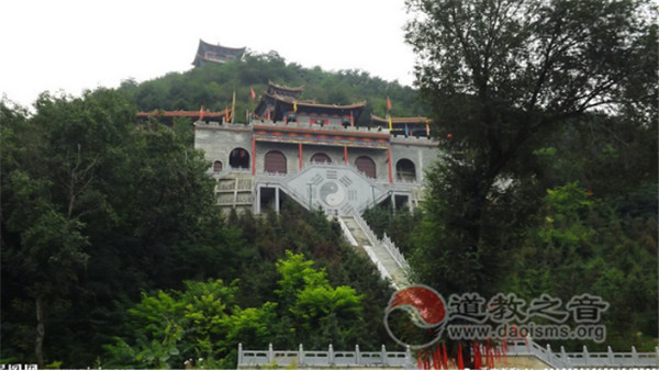 陕西太白县聚仙山老君洞