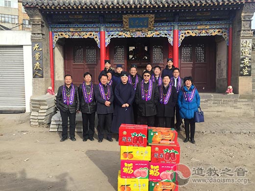 内蒙古包头市委统战部新春慰问南龙王庙