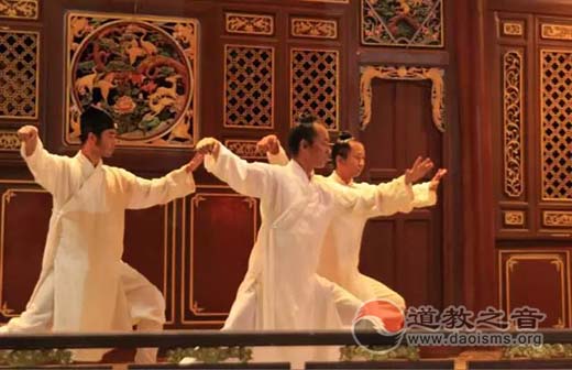 云南昆明市盘龙区盐隆祠举行中秋雅集活动