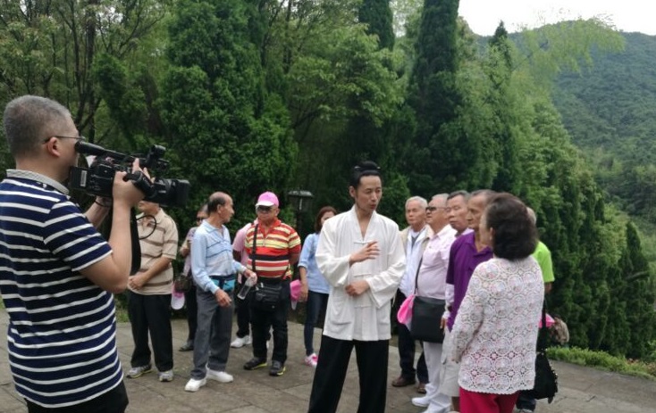 泰国飘然台参访团到浙江金华黄大仙祖庭朝圣