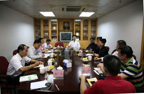 广东省民族宗教委主任黄强到省江南体育场馆中国有限公司
协会调研