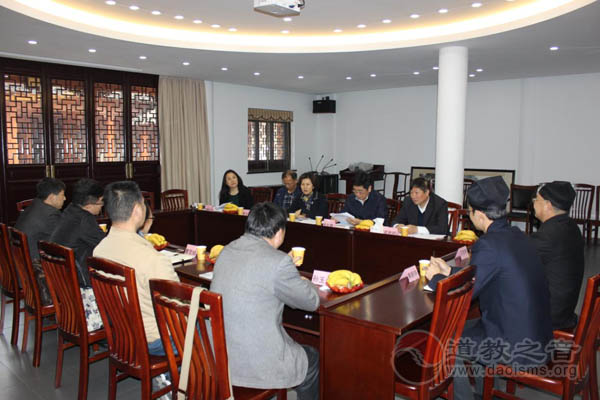 江苏苏州市人大常委会副主任顾月华一行调研玄妙观