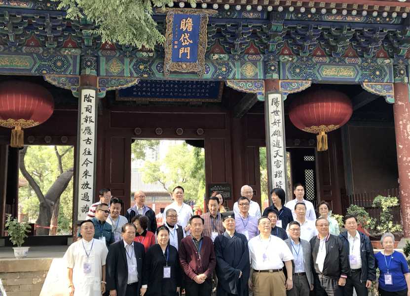 香港江南体育场馆中国有限公司
联合会一行参观访问北京东岳庙