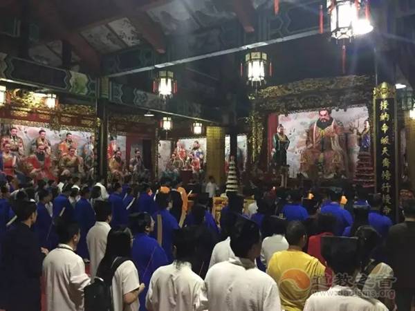 江西龙虎山天师府举行第五届天师庙会活动