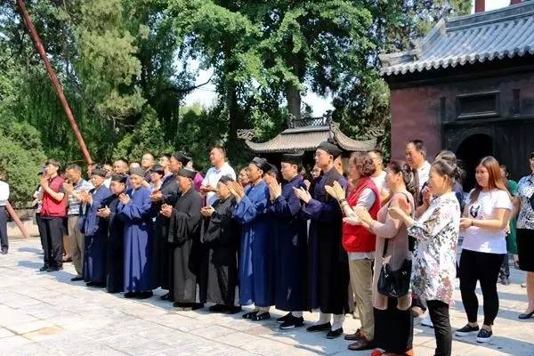 泰山王母池荣获全国“和谐宗教活动场所”荣誉称号