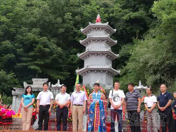 陕西汉中天台山道观举行“何公塔”落成典礼暨祈福法会
