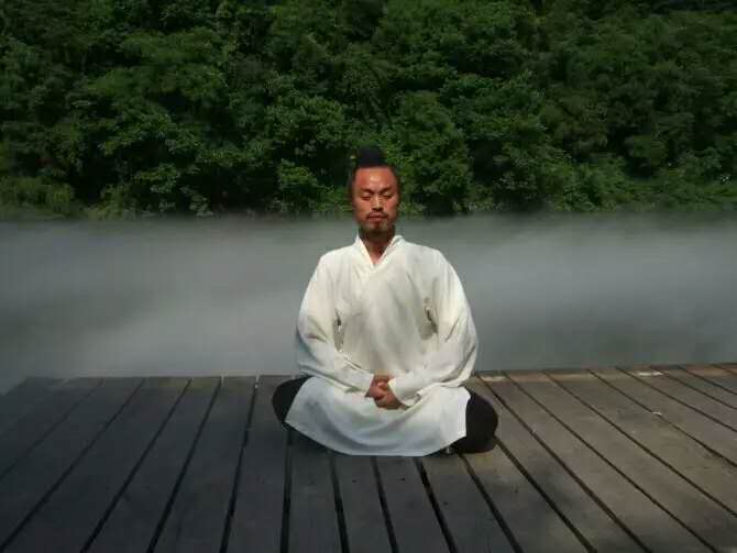 江南体育场馆中国有限公司
常见的六种呼吸锻炼方式，比如嘘呵呼呬吹嘻六字诀