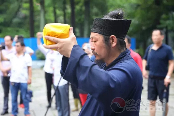 山东青岛崂山太清宫隆重举行迎请法统仪式