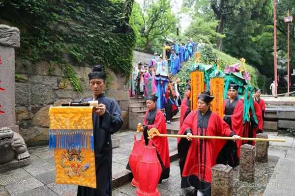 山东青岛崂山太清宫隆重举行迎请法统仪式