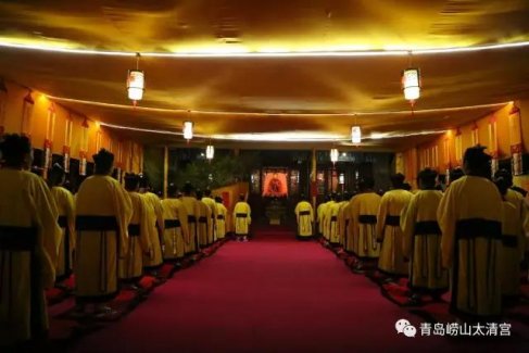 崂山太清宫丁酉戒坛举行中元庆贺暨初真戒传授衣钵科