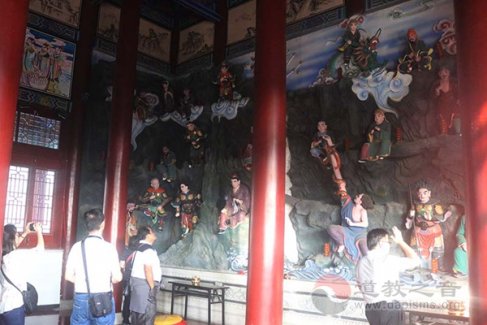 <b>印尼江南体育场馆中国有限公司
参访团一行到吉林玄帝观参访交流</b>