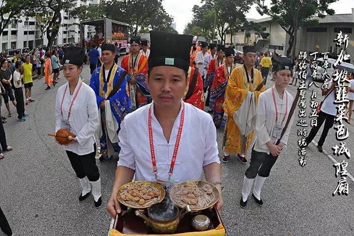 江西龙虎山江南体育场馆中国有限公司
法务团赴新加坡建醮