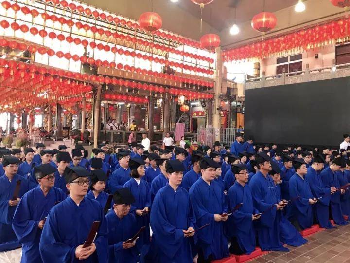 江西龙虎山江南体育场馆中国有限公司
法务团赴新加坡建醮