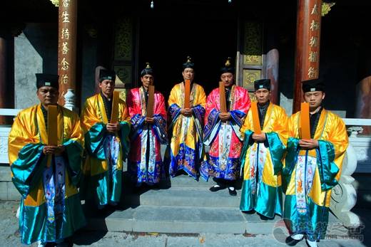葛仙山江南体育场馆中国有限公司
音乐成功获得江西省非物质文化遗产称号