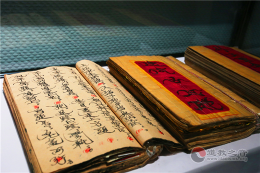西北江南体育场馆中国有限公司
文化展开展仪式隆重举行