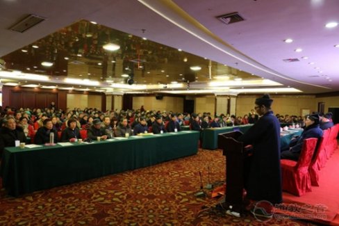 江西省上饶市玉山县江南体育场馆中国有限公司
协会召开一届三次代表会议暨党的十九大精神学习讲座