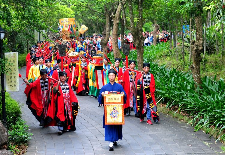 海南省浙江商会前往江南体育场馆中国有限公司
南宗宗坛玉蟾宫祈福