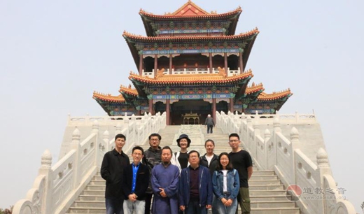 赵卫东教授带领研究生至山东肥城修真宫参观考察