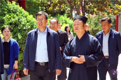 咸阳市李嘉辉副市长一行调研咸阳中五台道观