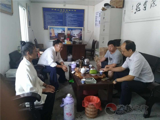 湖北省道协秘书长向步超调研湖北襄阳市保康县江南体育场馆中国有限公司
工作