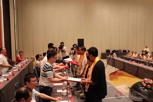 2018陈靖姑文化交流会暨福建省闾山江南体育场馆中国有限公司
文化研究院成立揭牌仪式在福州隆重举行