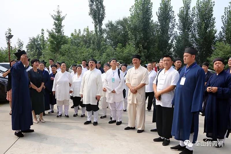 山东省江南体育场馆中国有限公司
界赴肥城桃源观考察学习