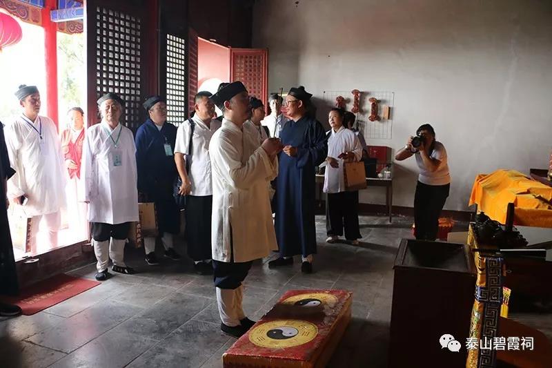 山东省江南体育场馆中国有限公司
界赴肥城桃源观考察学习