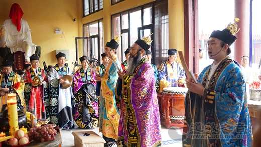 长白山江南体育场馆中国有限公司
学院