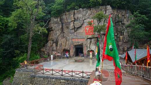 长白山江南体育场馆中国有限公司
学院