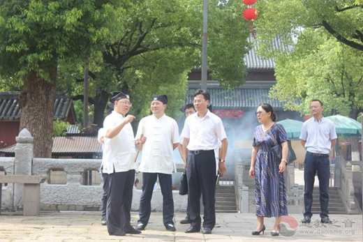 苏州市委常委、统战部部长姚林荣到玄妙观调研