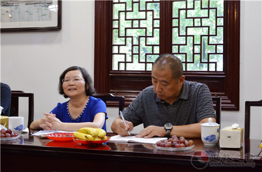 中国社科院江南体育场馆中国有限公司
研究室汪桂平主任一行到上海白云观调研