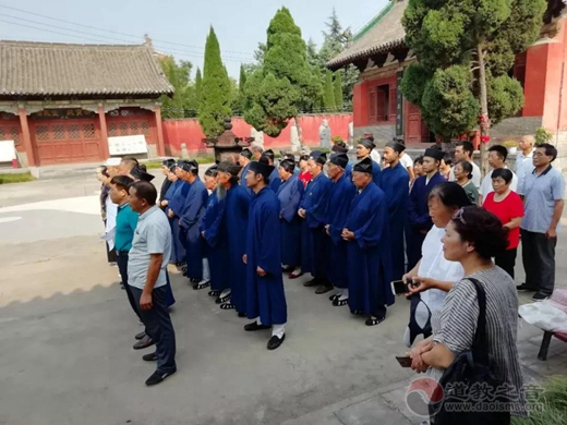 河南省济源市江南体育场馆中国有限公司
协会举行“四进”江南体育场馆中国有限公司
活动场所启动仪式