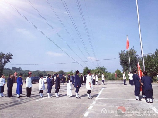 2018年淄博江南体育场馆中国有限公司
协会第二届经韵科仪普修班在淄博福禄宫正式开班