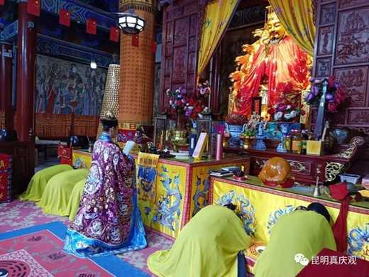 昆明市江南体育场馆中国有限公司
界举行迎国庆升国旗仪式