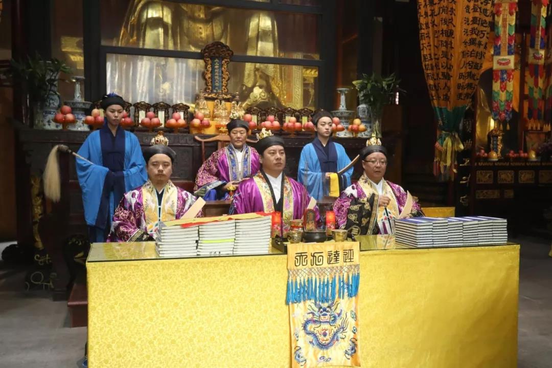 2018武汉长春观江南体育场馆中国有限公司
丛林官学班圆满结业