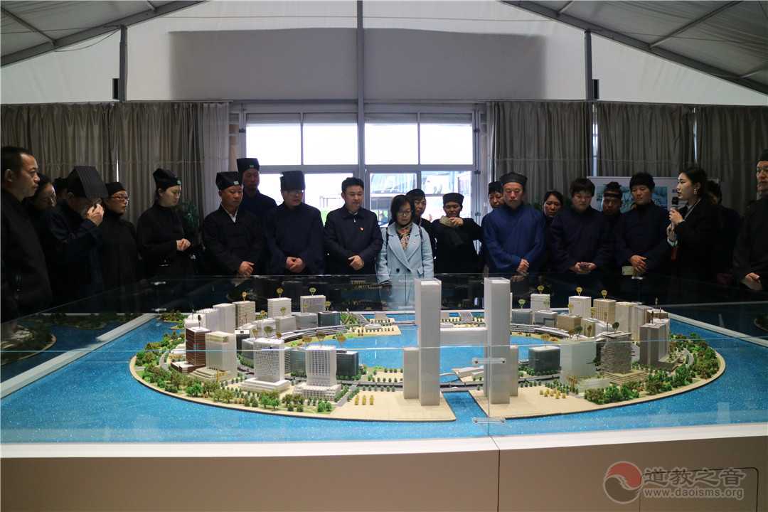 河南省江南体育场馆中国有限公司
协会在郑州举办全省宫观财务管理培训班 