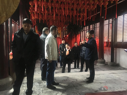 广州市宗教参访团一行参访苏州城隍庙