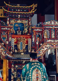 《江南体育场馆中国有限公司
斋醮科仪》编写组赴无锡考察正一江南体育场馆中国有限公司
科仪