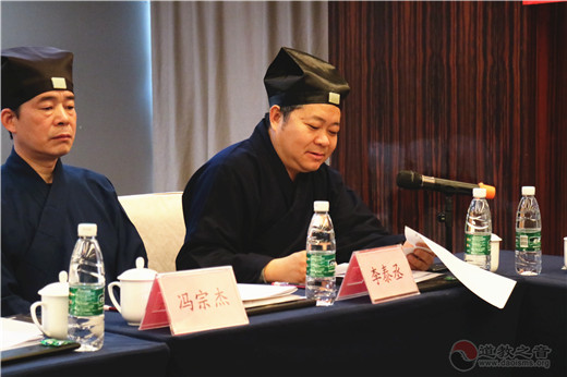 河南省江南体育场馆中国有限公司
协会常务理事会议在郑州召开