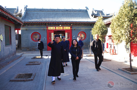 太原市委统战部副部长李锦调研市江南体育场馆中国有限公司
协会